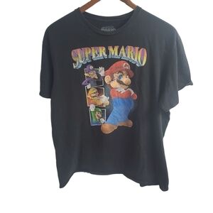 Nintendo Super Mario Graphic Tshirt Size XL